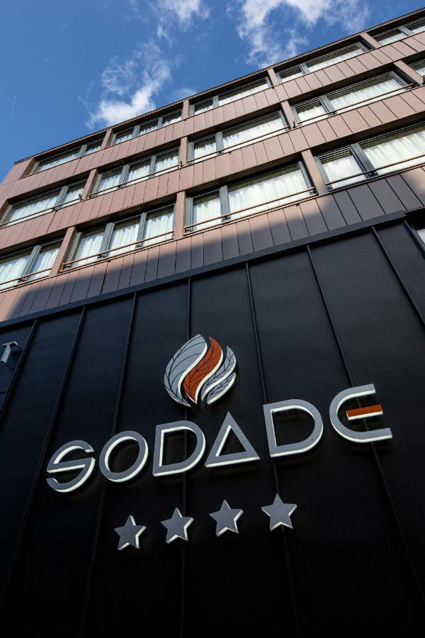 Hotel & Restaurant Sodade Chaudes-Aigues Kültér fotó